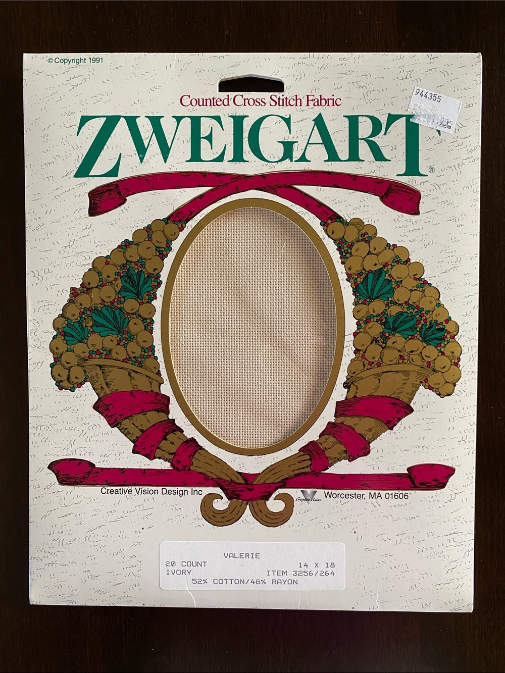 Zweigart Valerie 20 Count Counted Cross Stitch Fabric - Ivory